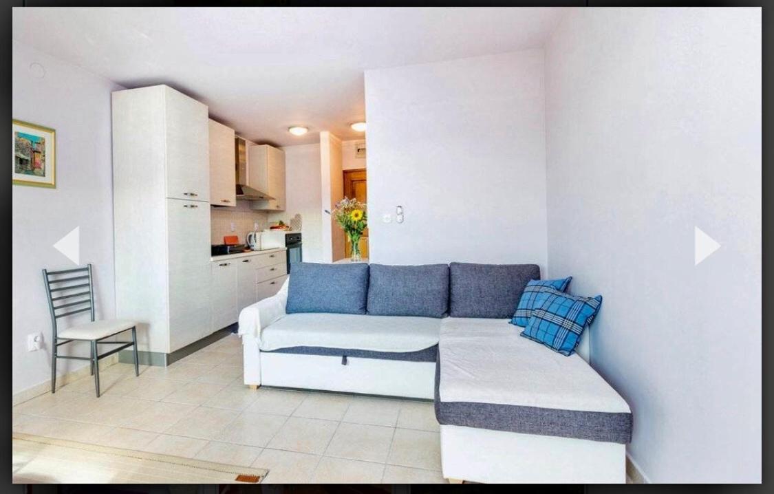 Amz Ap4 Apartment Jadranovo Exterior photo